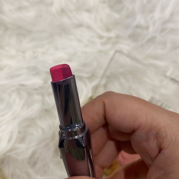 Faces Canada .benefit cosmetics lipstick and milani blush palette - Picture 6 of 9